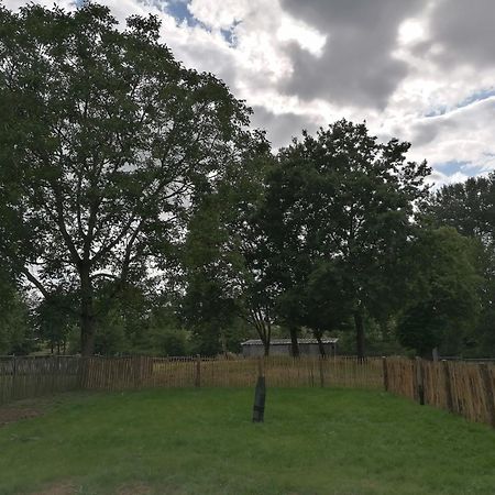 Les Petites Rives De La Motte Villa Pleugueneuc Екстериор снимка